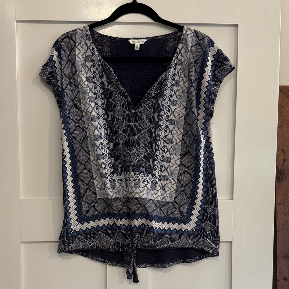 Lucky Brand Blue Patterned V-Neck Tie-Hem Women’s Top - Women’s Small